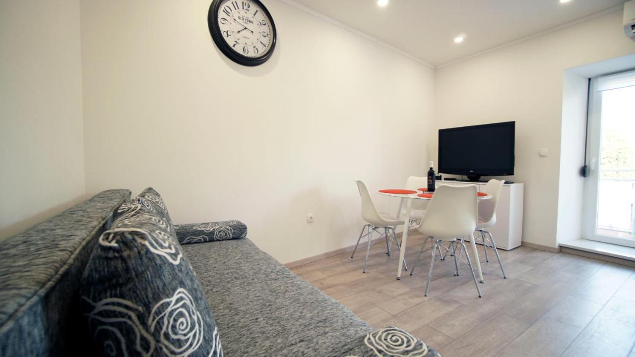 Apartment Caramela Nin Buitenkant foto